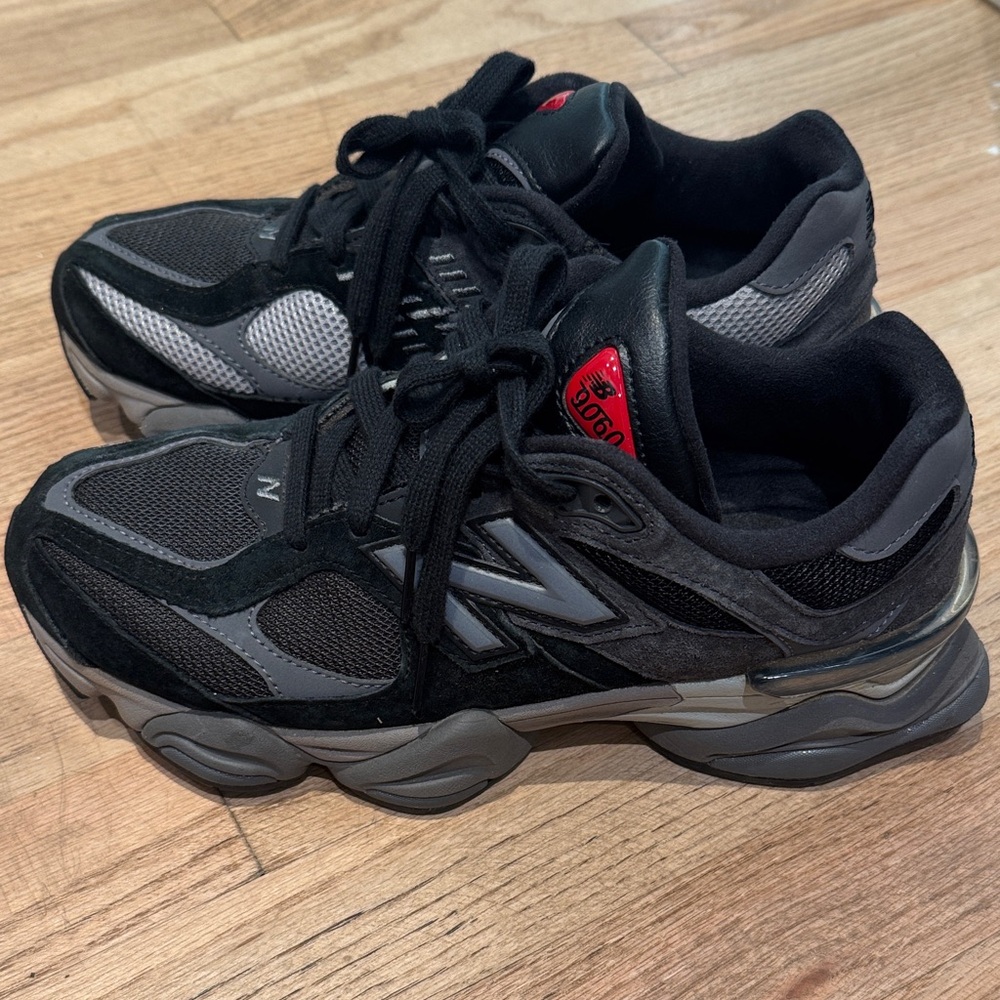 New Balance 9060 Black and Gray Athletic Shoes - Picture 3 of 6